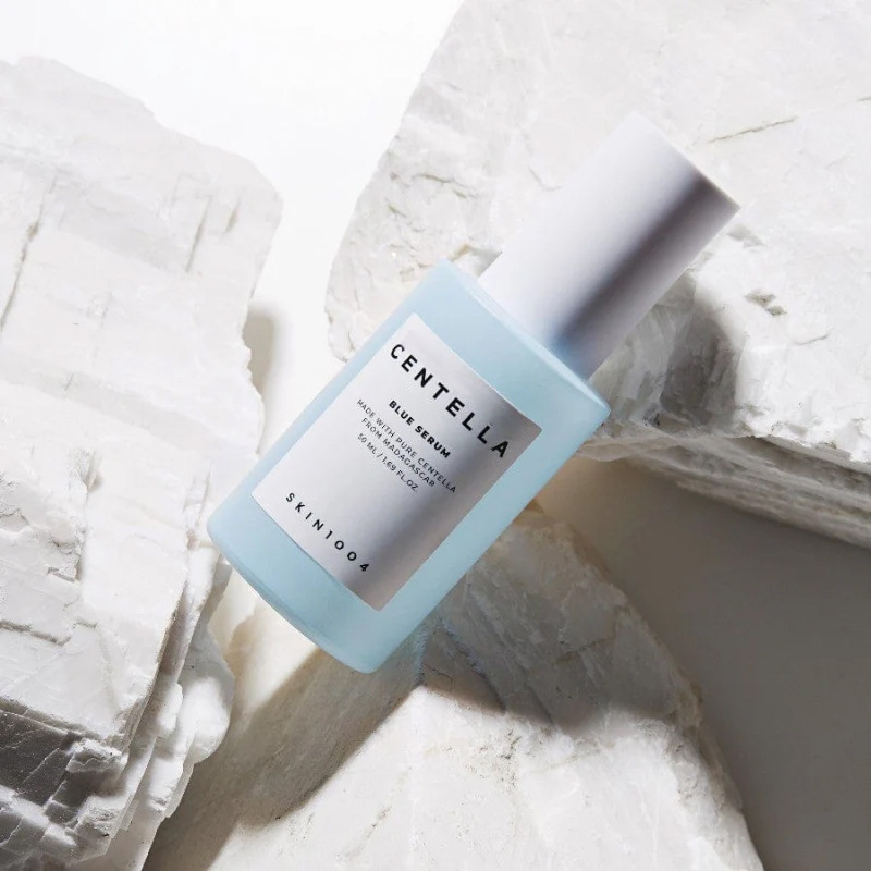 Centella asiatica voda s kyselinou hyalurónovou hydratuje, zlepšuje stav pokožky a spevňuje pokožku 30 ml