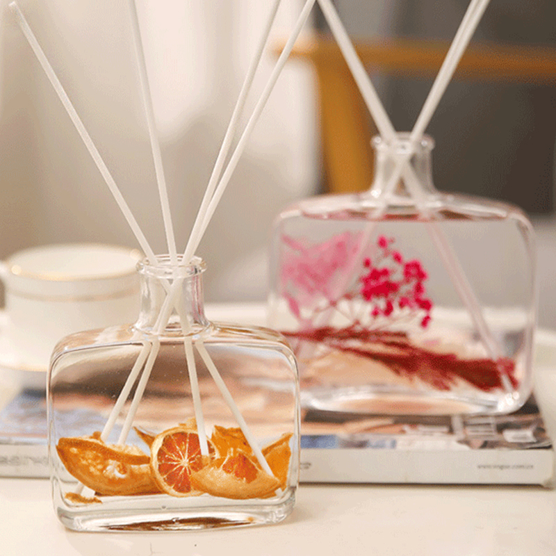 100 ml / 200 ml Bytová vôňa esenciálny olej konzervovaný suchý kvet trstinový difuzér pre domácu dekoráciu darček
